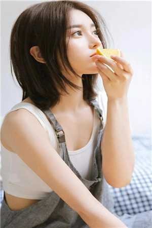 流光倒影似烟火试读